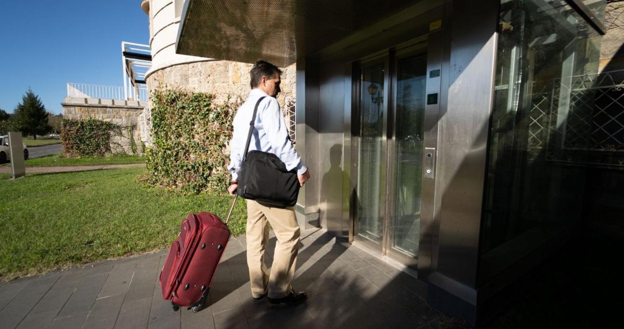 Hotel Seminario Aeropuerto Bilbao Derio Zewnętrze zdjęcie