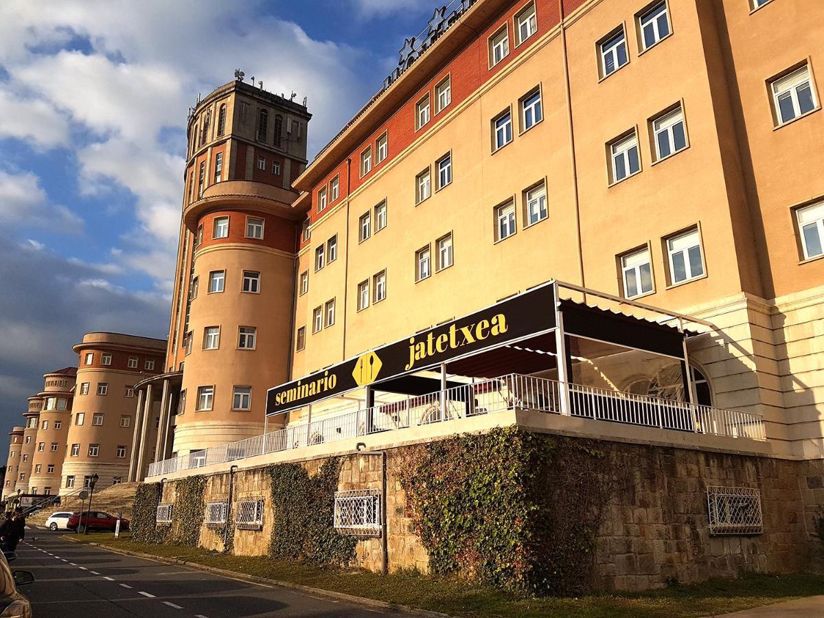 Hotel Seminario Aeropuerto Bilbao Derio Zewnętrze zdjęcie