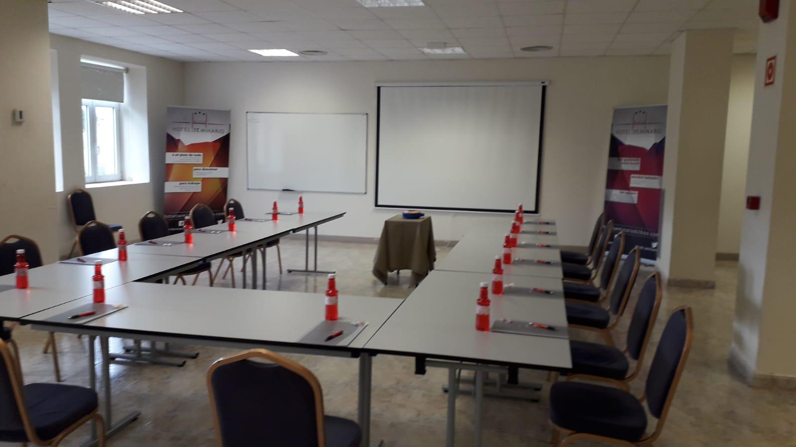 Hotel Seminario Aeropuerto Bilbao Derio Zewnętrze zdjęcie