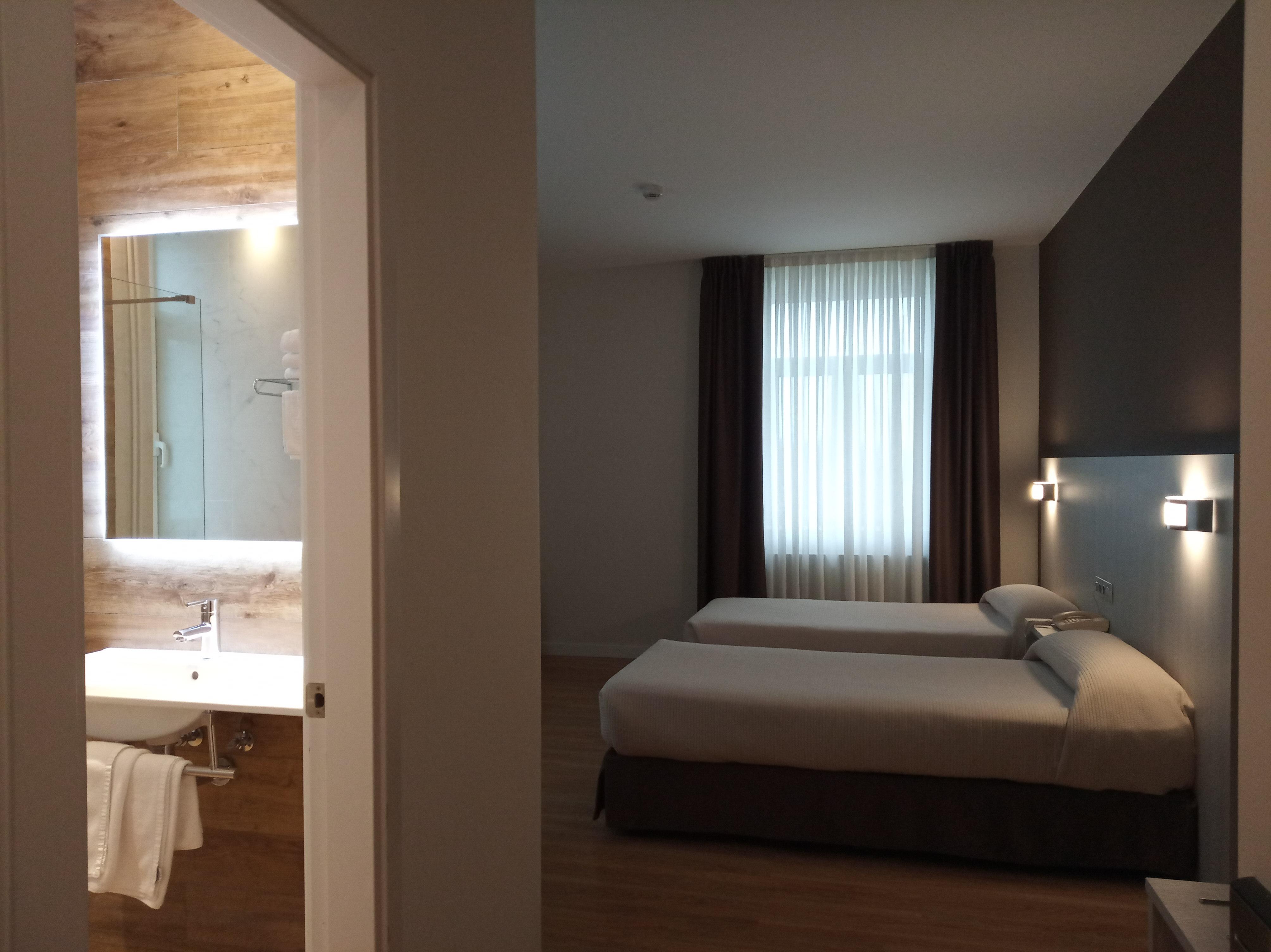 Hotel Seminario Aeropuerto Bilbao Derio Zewnętrze zdjęcie