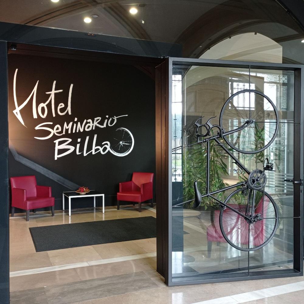 Hotel Seminario Aeropuerto Bilbao Derio Zewnętrze zdjęcie