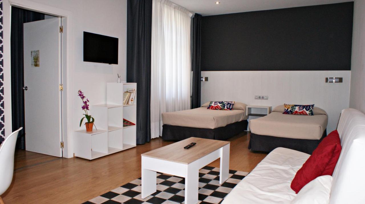 Hotel Seminario Aeropuerto Bilbao Derio Zewnętrze zdjęcie