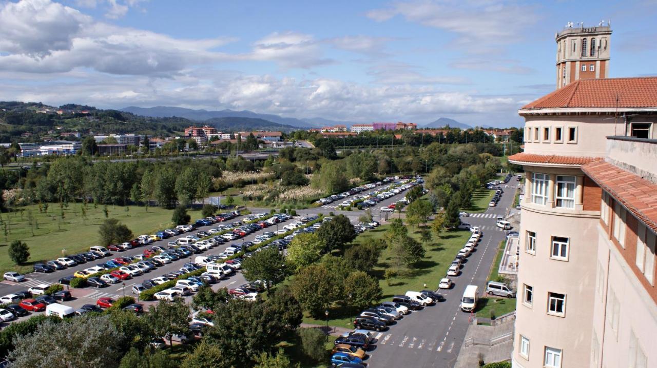 Hotel Seminario Aeropuerto Bilbao Derio Zewnętrze zdjęcie
